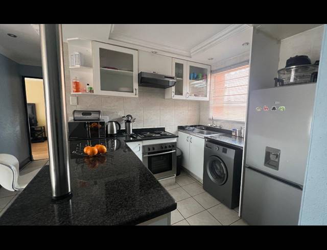 2 BEDROOM HOUSE FOR SALE IN ALAN MANOR